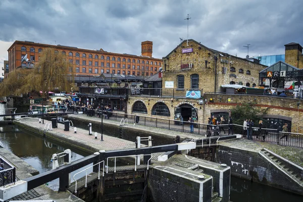 Londres, Reino Unido - 2016.FEBRERO: Camden town Market — Foto de Stock