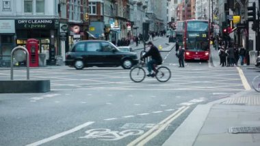 Londra - 08 Aralık 2014: Kavşak Londra Rating