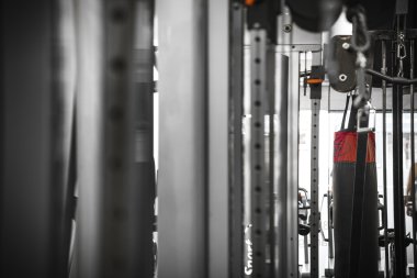 Kum torbası bir spor salonunda