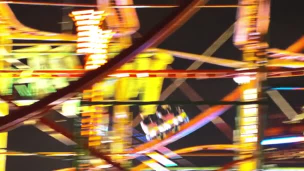 London, Wielka Brytania - 16 grudnia,.: Hyde Park, noc czas roller coaster 2015. — Wideo stockowe