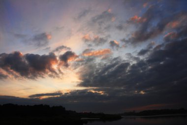 Gökyüzünde gün batımı