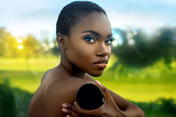 Sexy Young Black Female Short Black Hair Beautiful Makeup Posing — Stock Photo, Image