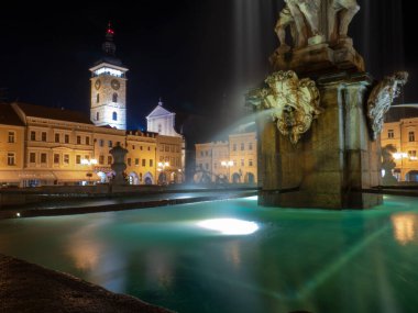 Geceleri Ceske Budejovice 'de Çeşme