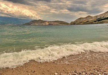 Fırtınadan önce plaj