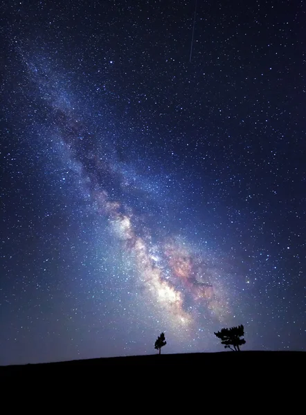 Calea Lactee. Frumos cer de noapte de vară cu stele. Contextul — Fotografie, imagine de stoc