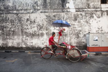 Döngüsü çekçek sokakta Penang at binme