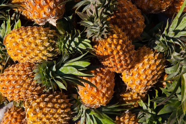 Semt pazarı, Vietnam, ananas