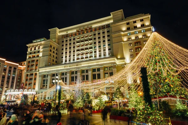 Moscow Russia December 2019 Christmas Market Manezhnaya Square Moskva Hotel — Stock Photo, Image