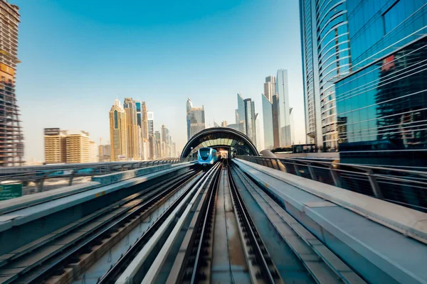 Vista Trem Movimento Metrô Dubai Dubai Emirados Árabes Unidos — Fotografia de Stock