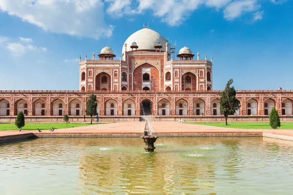 Overdag weergave van Humayun's Tomb — Stockfoto