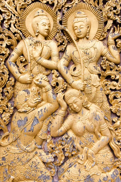 Golden carvings on the doors of Wat Xieng Thong, Laos — Stock Photo, Image