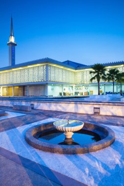 Kuala Lumpur, Malezya ulusal Camii (Mescid Negara)