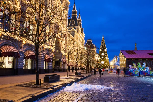 Svítící guma a vánoční trh, Moskva, Rusko — Stock fotografie