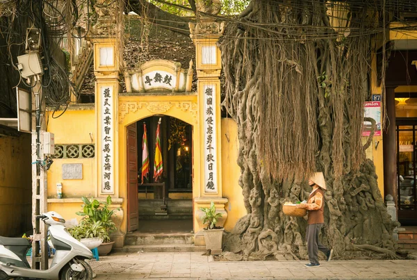 Régi negyed street, Hanoi, Vietnam — Stock Fotó