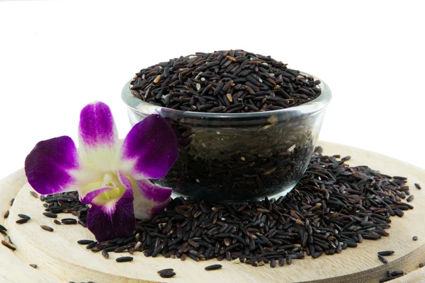 Çavdar çilek beyaz bir arka plan üzerinde