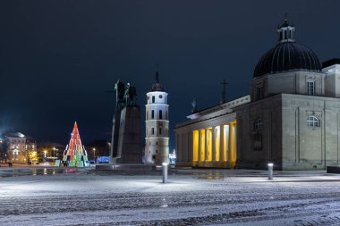 Noel zamanı Vilnius sokakları