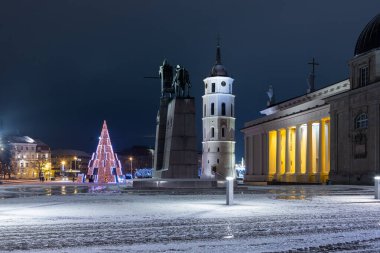 Noel zamanı Vilnius sokakları