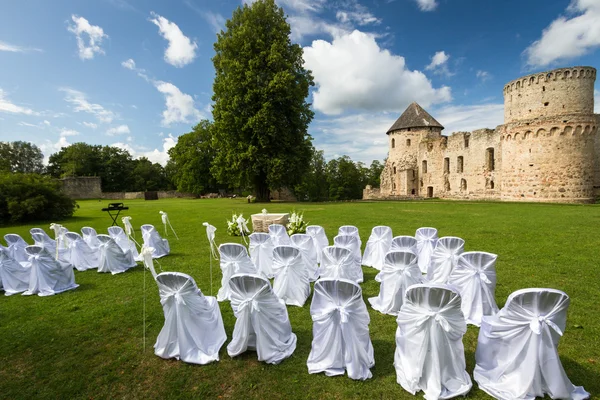 Düğün töreni yerler