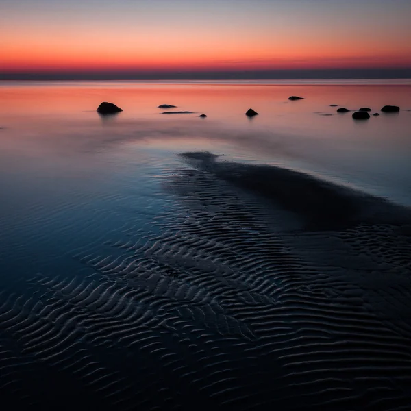 Costa Mar Com Pedras Pôr Sol — Fotografia de Stock