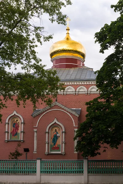 Igreja ortodox em Daugavpils — Fotografia de Stock