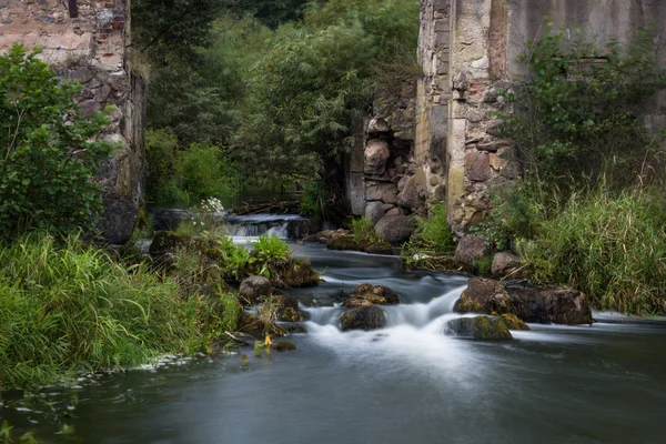 Old collapsed dam — Stock Photo, Image