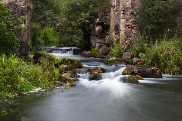 Old collapsed dam — Stock Photo, Image