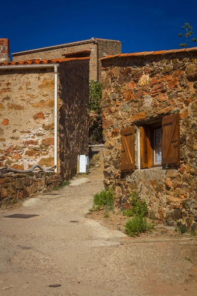 Pequeño pueblo corso Girolata — Foto de Stock