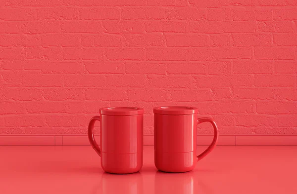 Zwei Einzelne Rote Kaffeetassen Nebeneinander Auf Monochromer Roter Farbe Küchenarbeitsplatte — Stockfoto