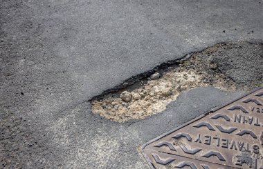 İngiltere yolunda esrar deliği