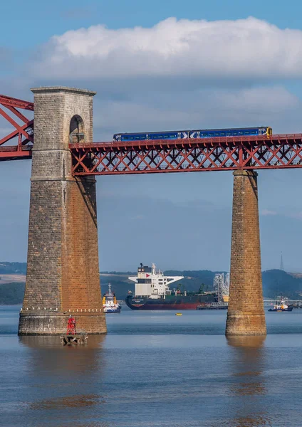 South Queensferry Edinburgh Scotland Σεπτεμβρίου 2021 Προβολή Scotrail Class 158 — Φωτογραφία Αρχείου