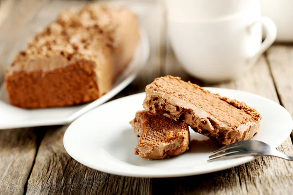 Chokladkaka på tallriken — Stockfoto