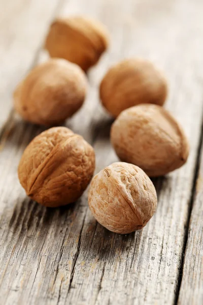 Healthy raw walnuts — Stock Photo, Image