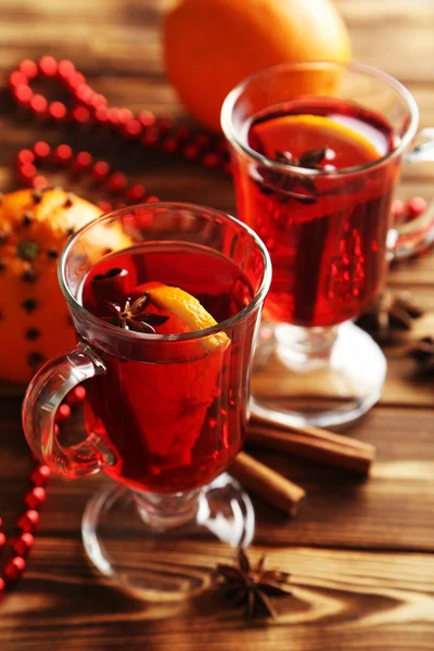Mulled wine in glasses — Stock Photo, Image
