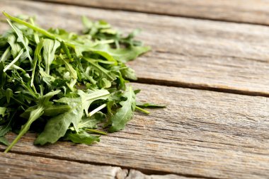 taze roka yaprakları