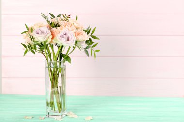 Bir buket güzel gül.