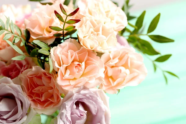 Bouquet of beautiful roses — Stock Photo, Image