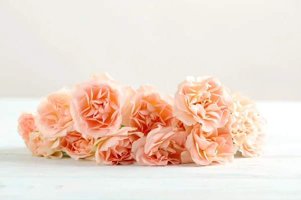 Bouquet of beautiful roses — Stock Photo, Image