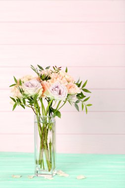 Bir buket güzel gül.