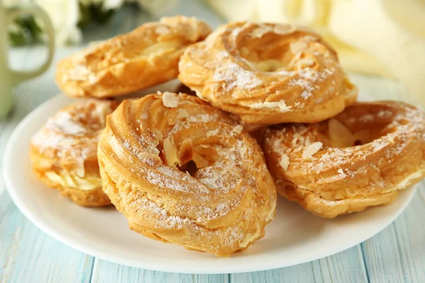 Eclares doces e saborosos — Fotografia de Stock