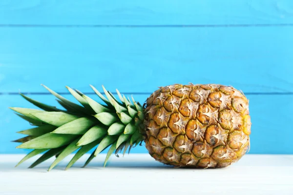 Dojrzałe, soczyste ananasy — Zdjęcie stockowe
