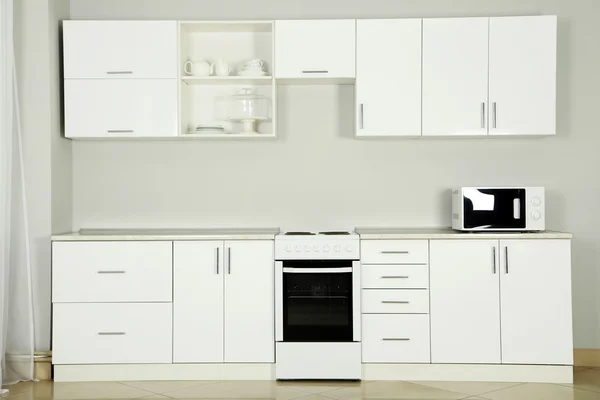 Yeni beyaz mutfak iç