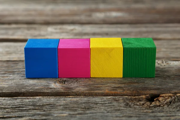 Barevná dřevěná hračka kostky — Stock fotografie