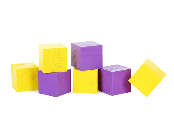 Coloridos cubos de juguete de madera — Foto de Stock
