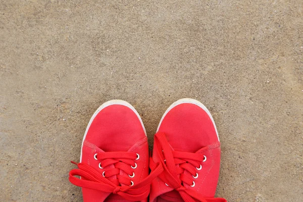 Пара червоного взуття — стокове фото