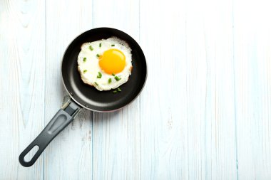 Tavada kızarmış yumurta.