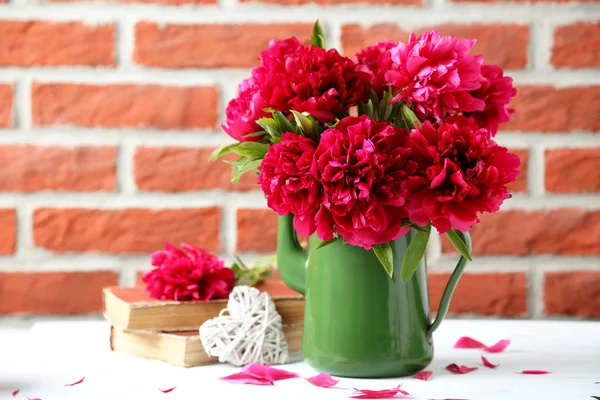Bouquet of red peony flowers — Stock Photo, Image