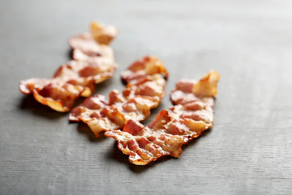 Krispiga remsor av bacon — Stockfoto