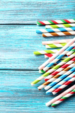 çizgili içki payet