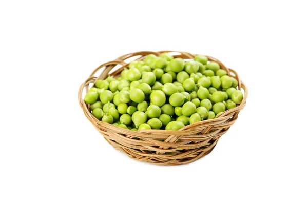 Groene erwten geïsoleerd — Stockfoto