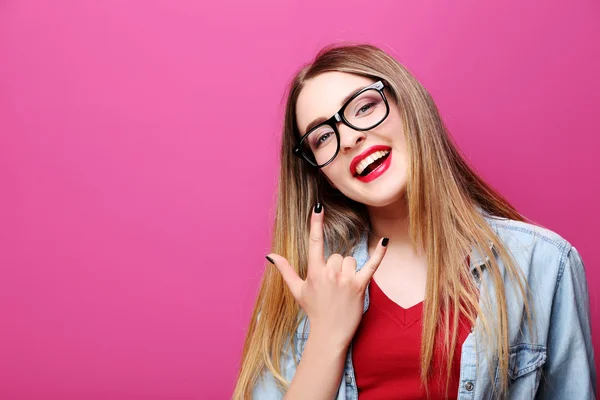 Hermosa chica hipster — Foto de Stock